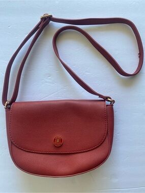 Tommy Hilfiger Rust Red Leather Crossbody Shoulder Bag